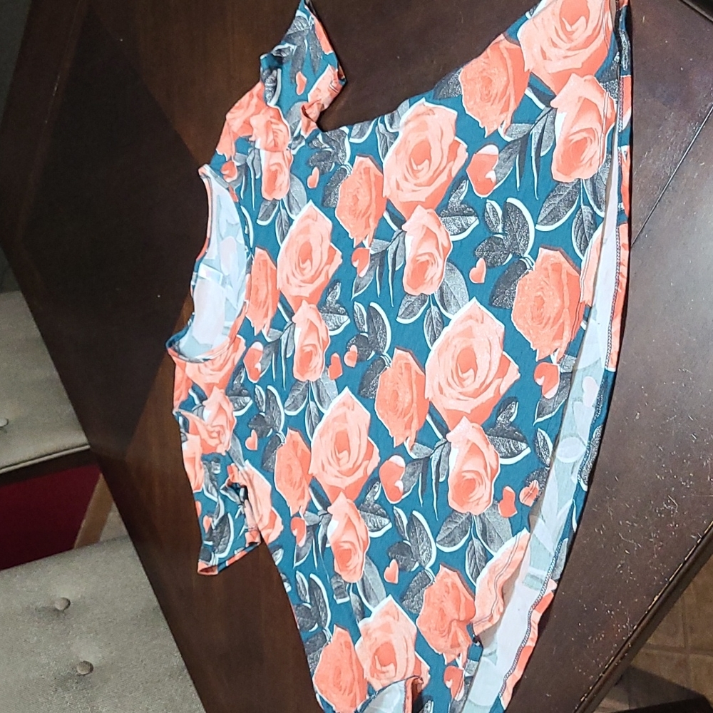 Lularoe Perfect Tee